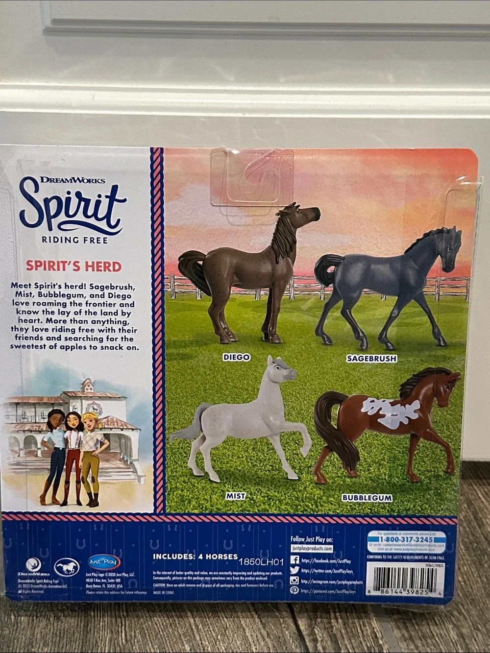 Dreamworks Spirit Riding Free Spirit's Herd 4 Pack Horse Figurines